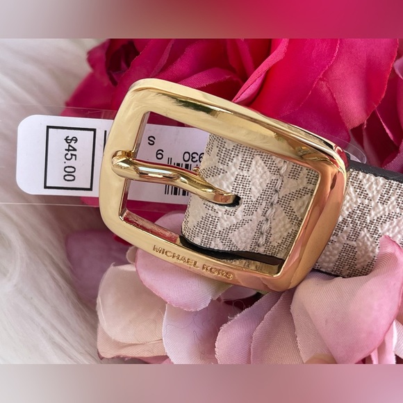 Michael Kors Women's Vanilla Belt - Picture 7 of 13